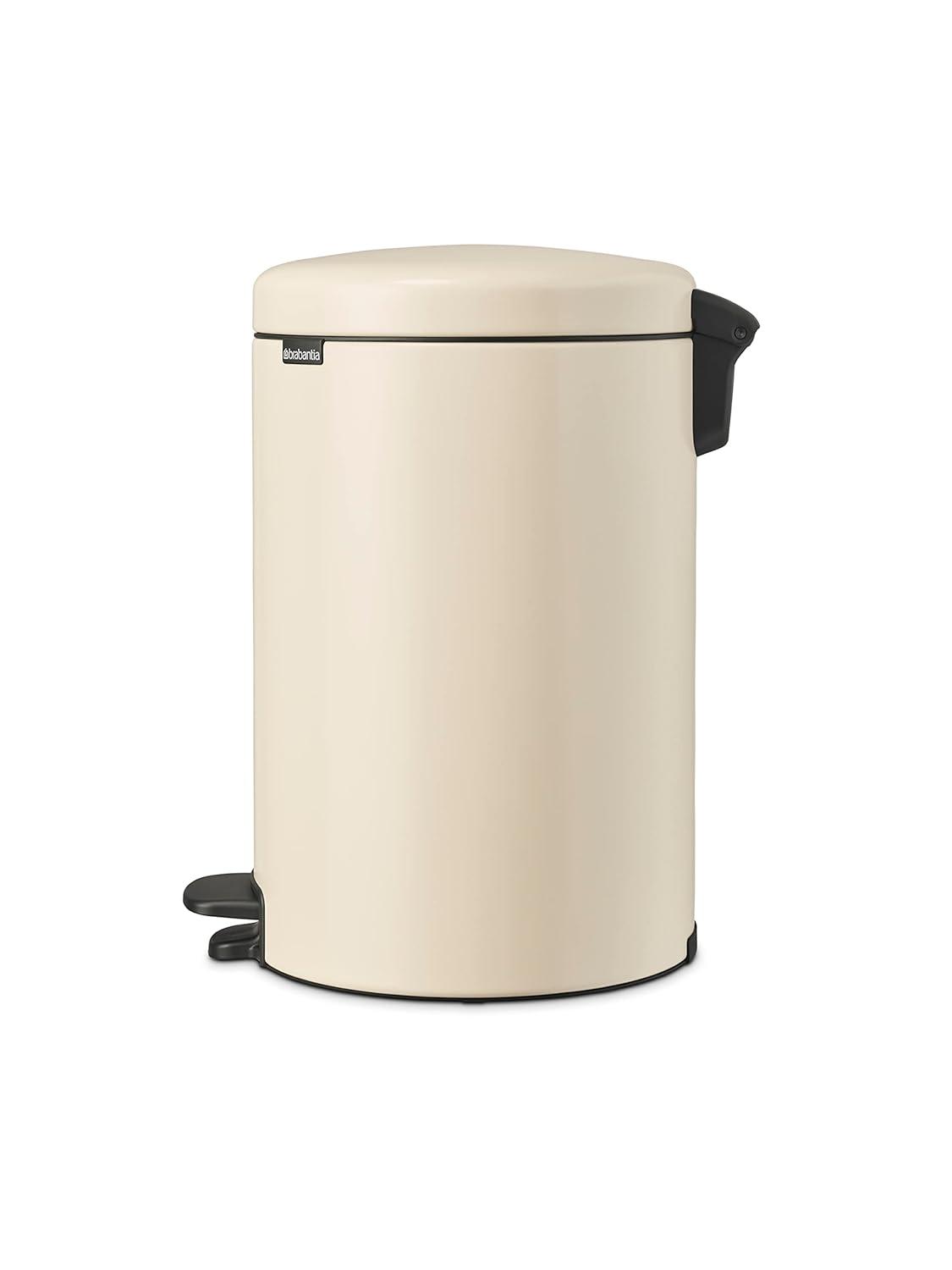 Soft Beige Round Plastic Step-On Kitchen Trash Can, 5.3 Gallons