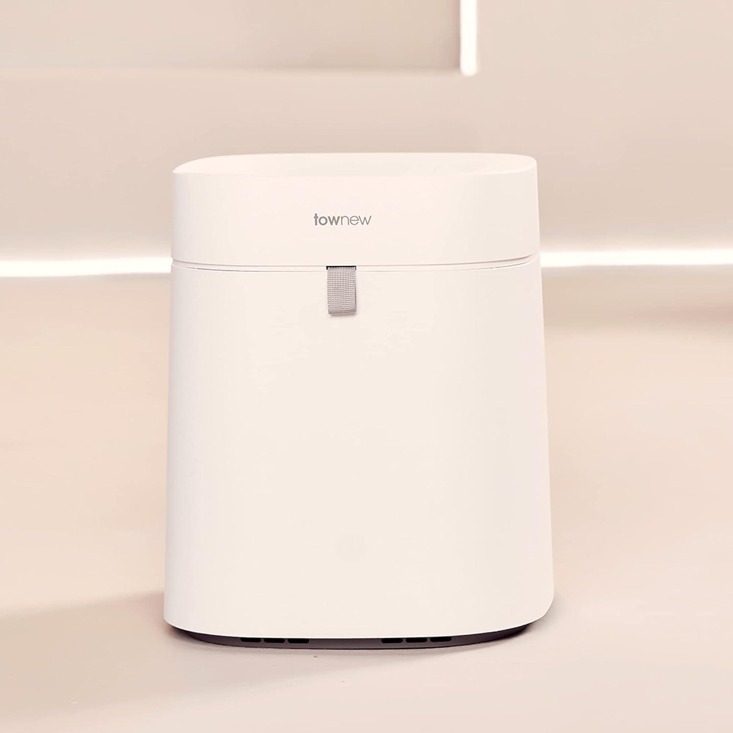 White Touchless 4.4-Gallon Self-Sealing Smart Trash Can