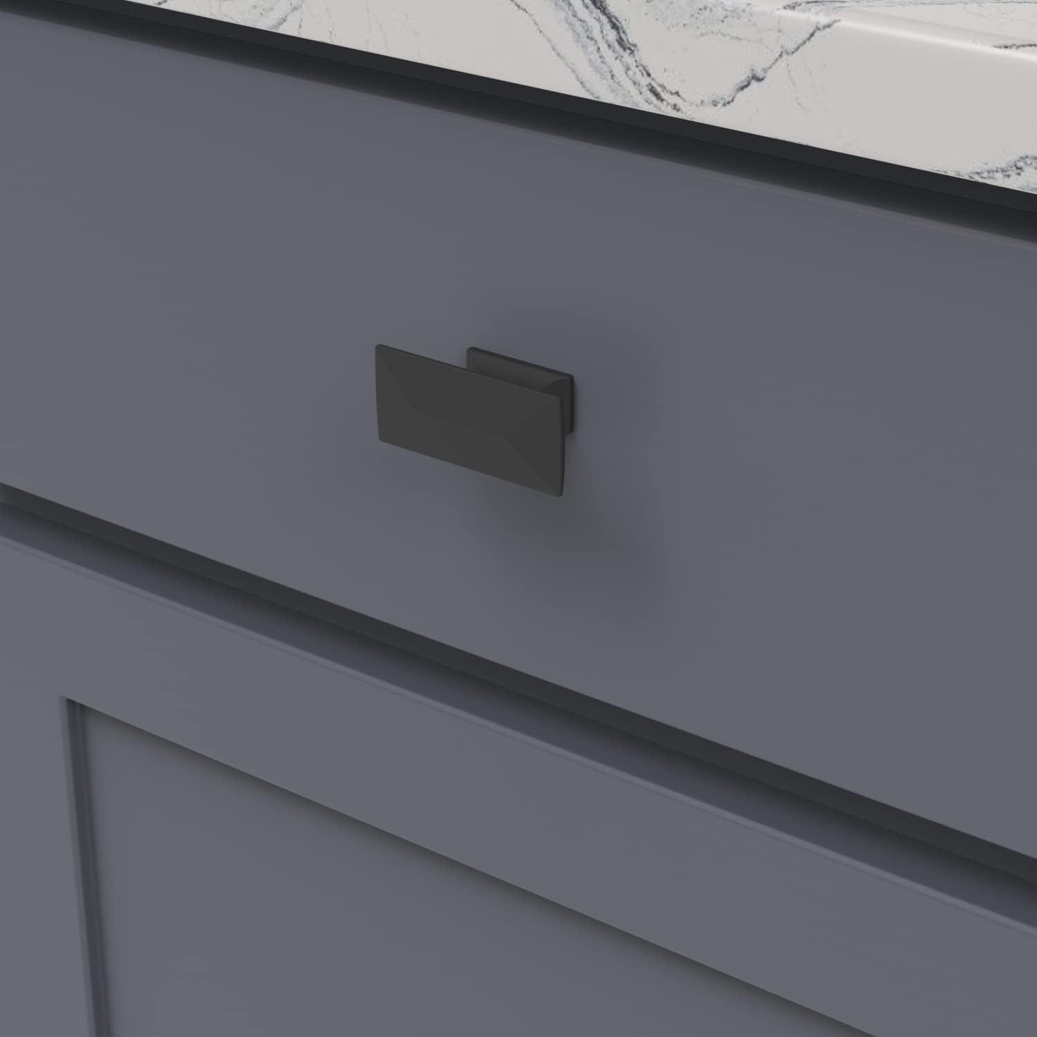 Bungalow Rectangle Knob