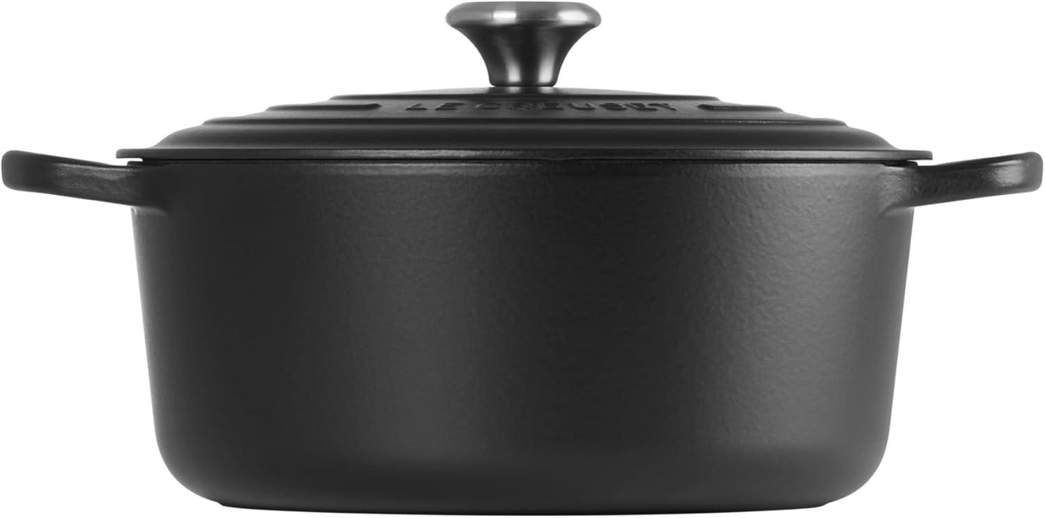 Le Creuset Signature Enameled Cast Iron Round Dutch Oven with Lid