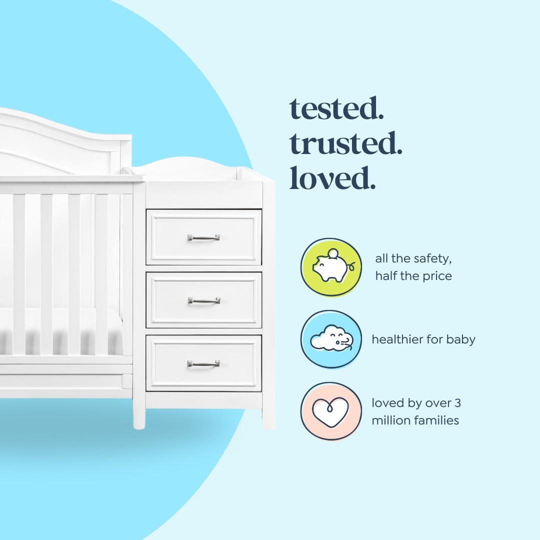 daVinci Charlie 4-in-1 Convertible Crib and Changer with Storage
