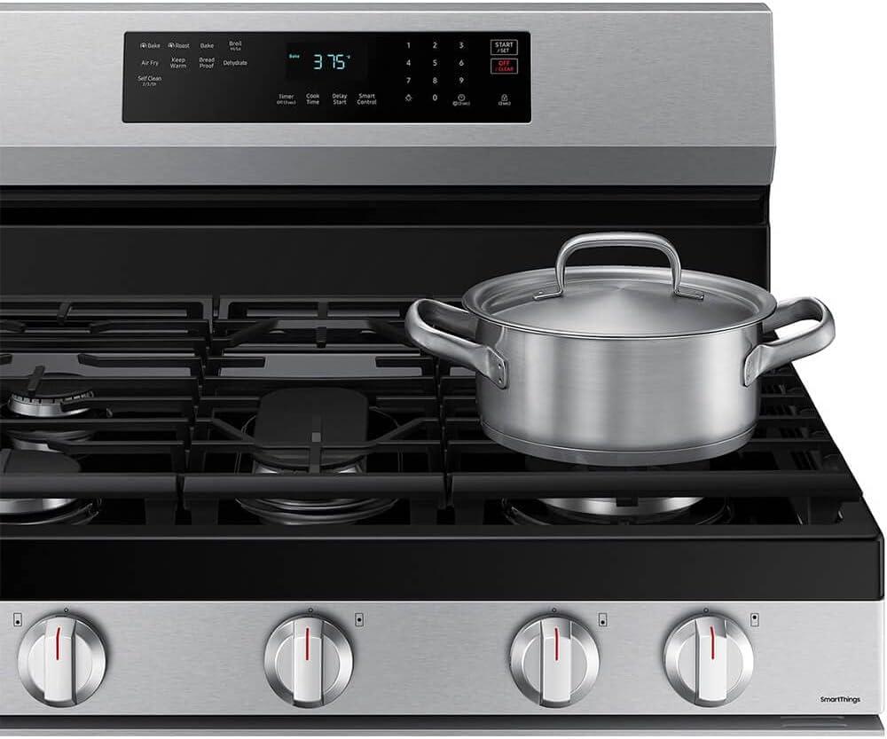 6.0 cu. ft. Smart Freestanding Gas Range with Integrated Griddle