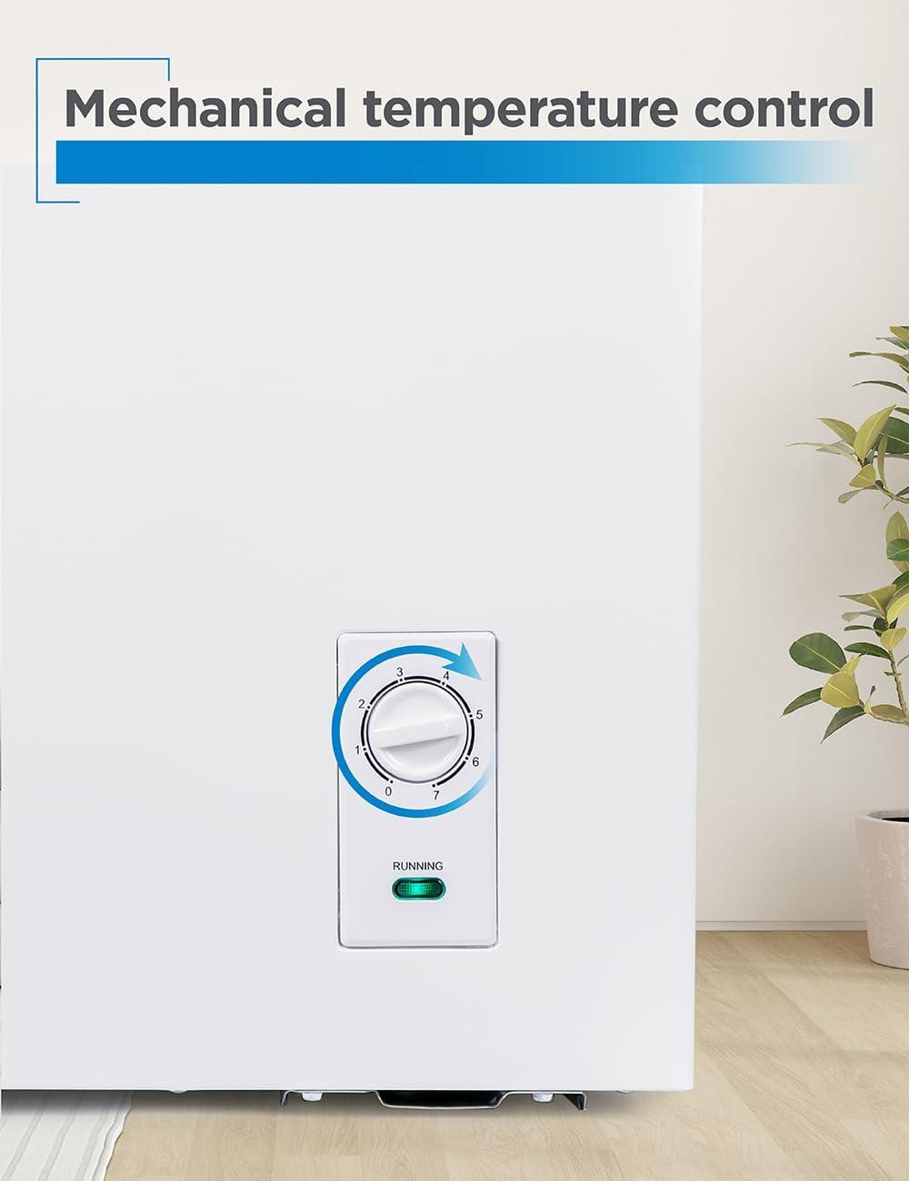 BLACK+DECKER BCFK Series BLACK+DECKER 2.7 Cu. Ft. Compact Chest Freezer, Deep Freezer Holds Up To 94.5 Lbs. of Frozen Food BCFK276