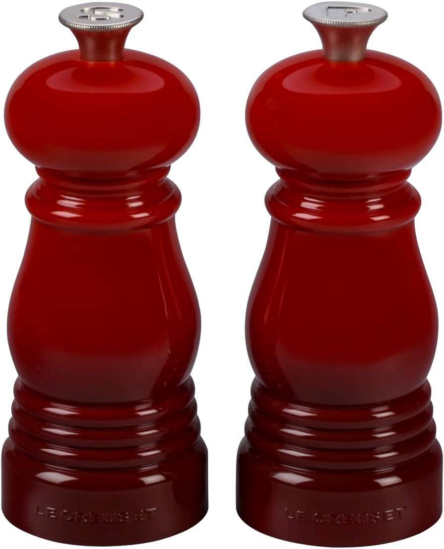 Le Creuset Set of 2 Salt and Pepper Mills