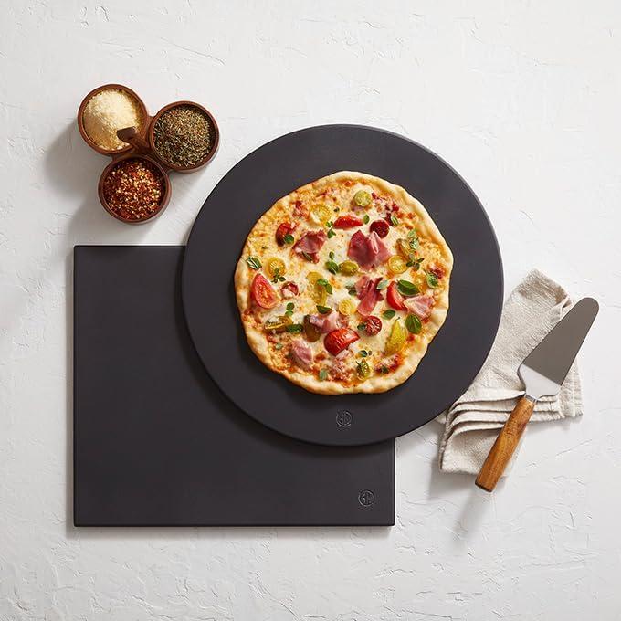 Black Round 16" Pizza Stone with Nano Enamel