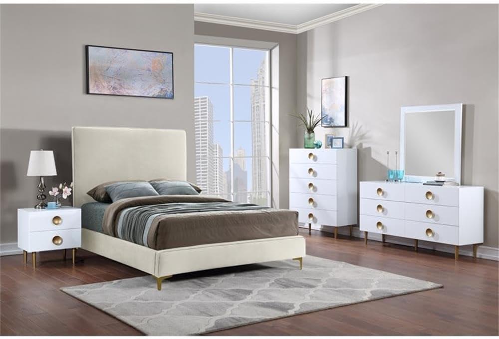 Meridian Furniture,Zayne White Nightstand