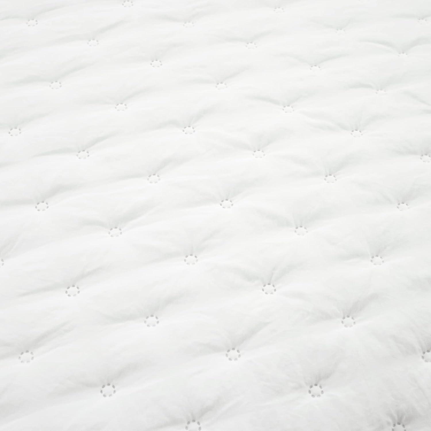 Reyna Ruffle Reversible Oversized Quilt White 3Pc Set King