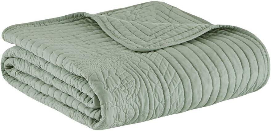 Journey Oversized Quilted Throw with Scalloped Edges