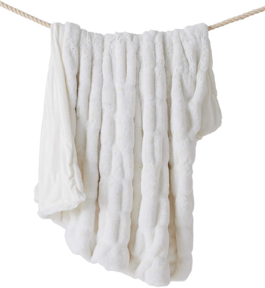Donna Salyer's Fabulous-Furs Couture Collection Faux Fur Throw Snow Mink