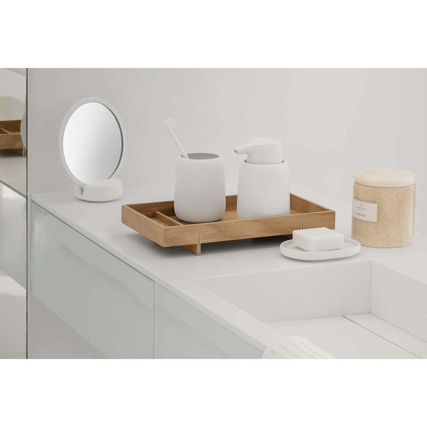 Blomus 66286 5.1 x 3.9 x 0.7 in. Sono Soap Dish, Magnet