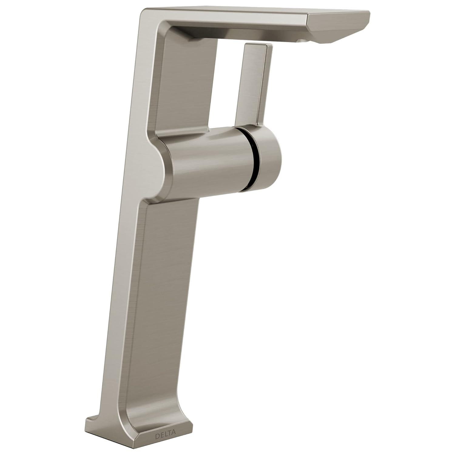 Pivotal Single Hole Bathroom Faucet with Drain Assembly and Diamond™ Seal Technology