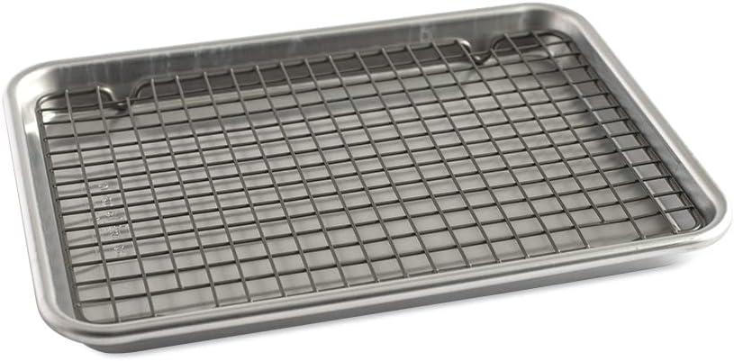 Nordic Ware Naturals® Quarter Sheet with Oven-Safe Nonstick Grid