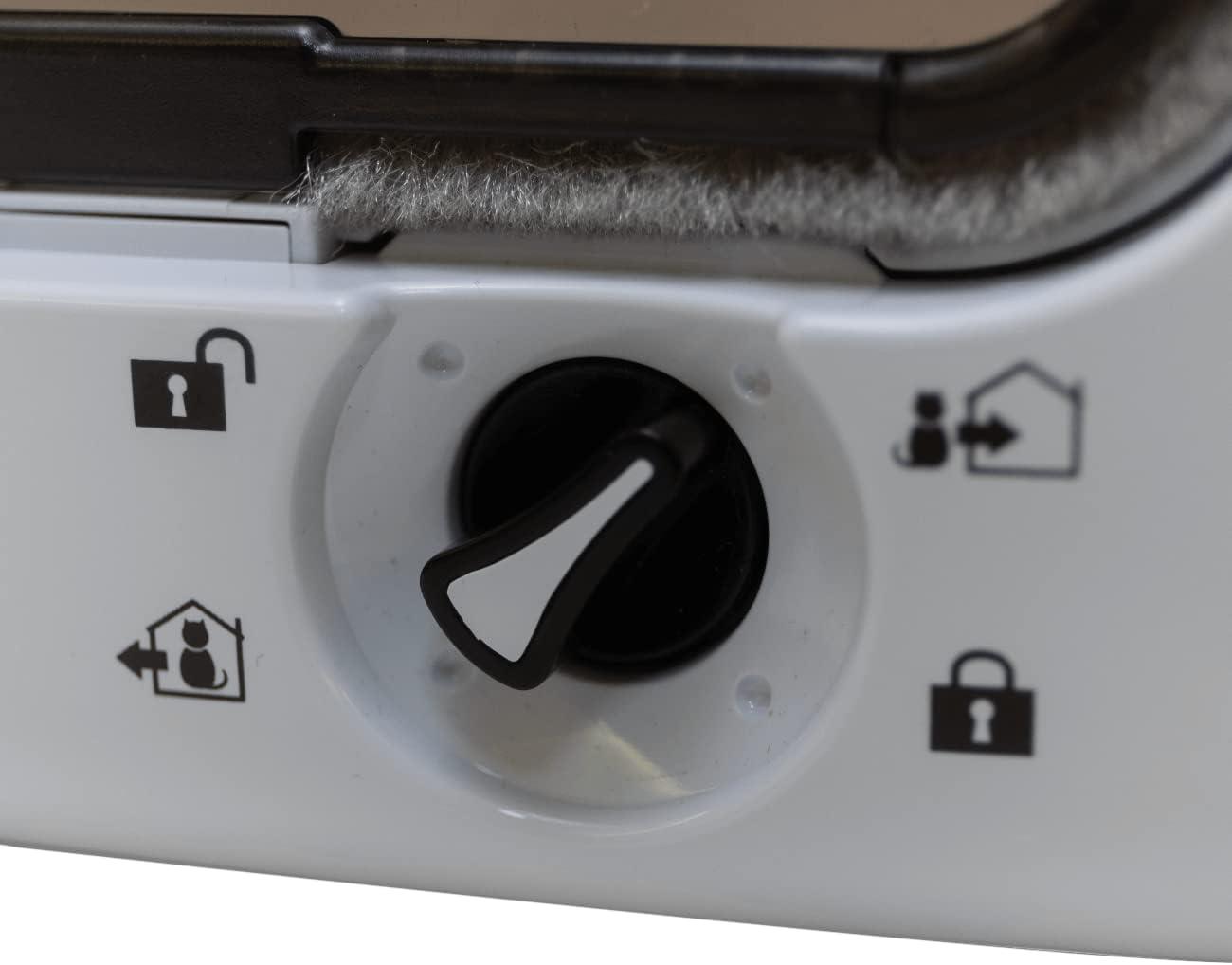 Cat Mate Microchip and I.D. Disc Door for Entry Control of Cats and Other Small Pets - White