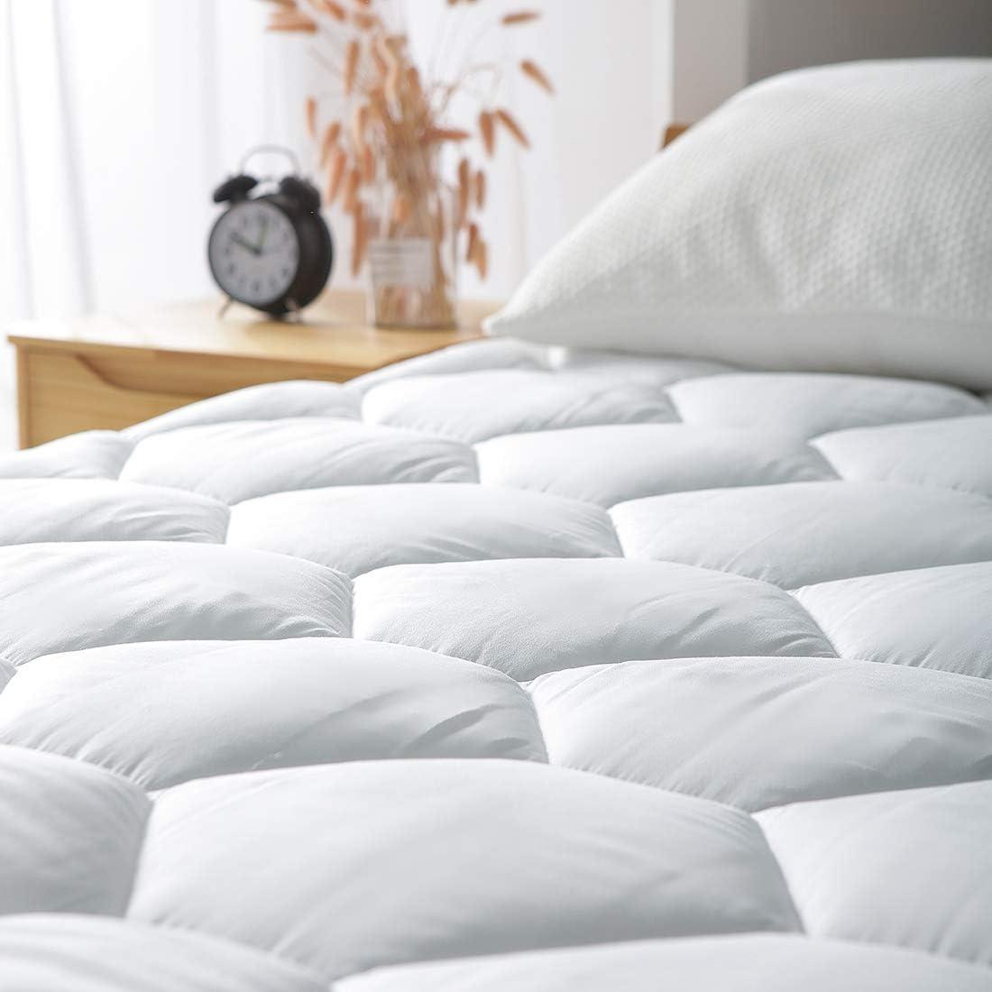 Queen White Down Alternative Quilted Mattress Pad with Deep Pockets