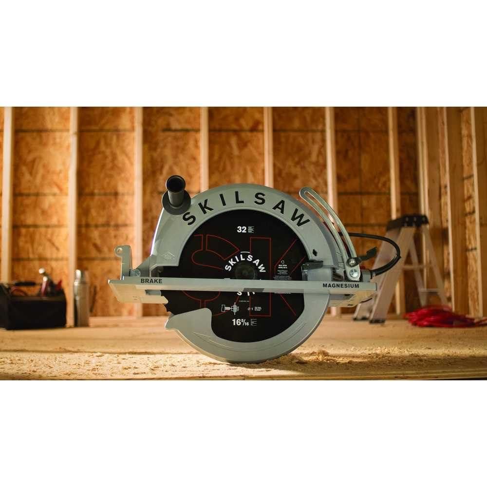 SKILSAW SPT70V-11 16-5/16 in. Magnesium SUPER SAWSQUATCH Worm Drive Saw