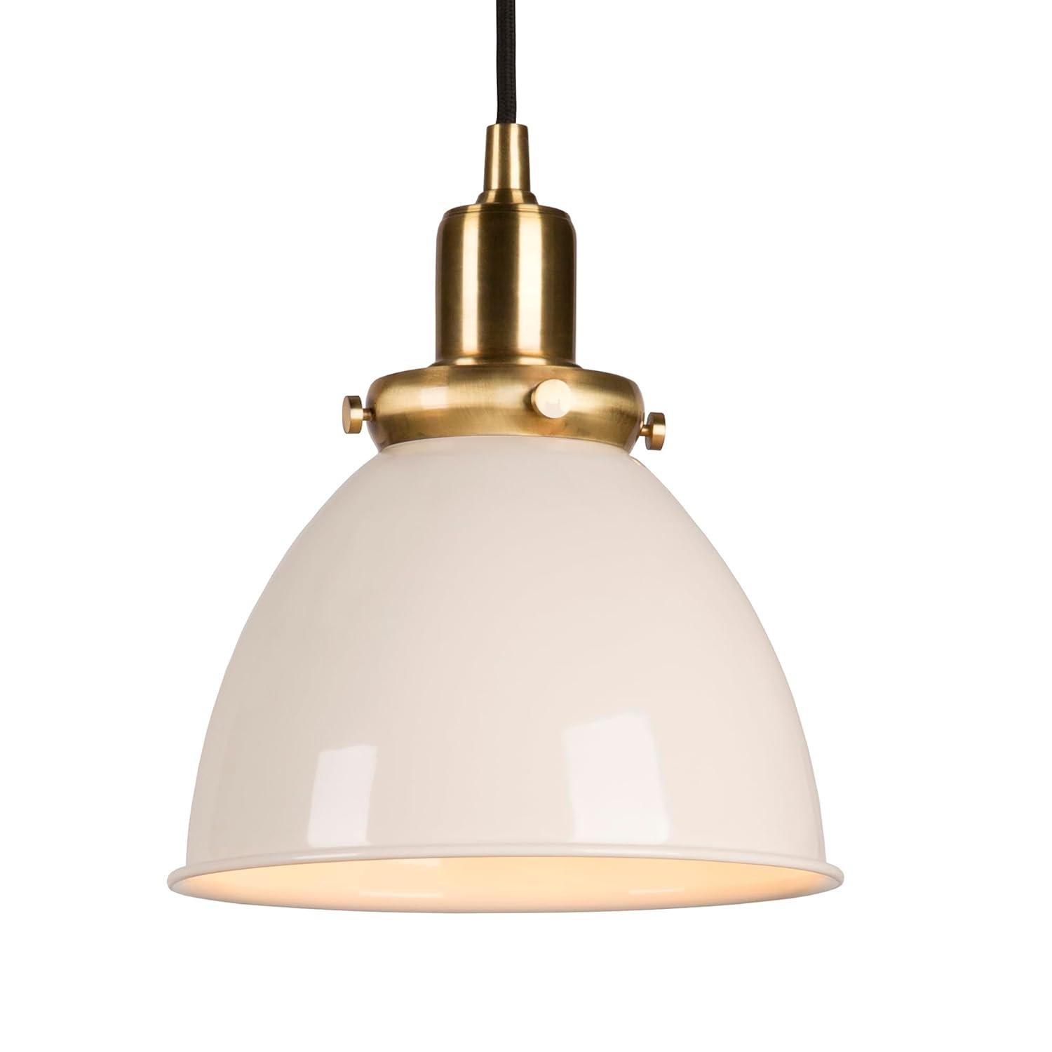 Evelyn&Zoe 8" Pearled White/Brass Metal Pendant