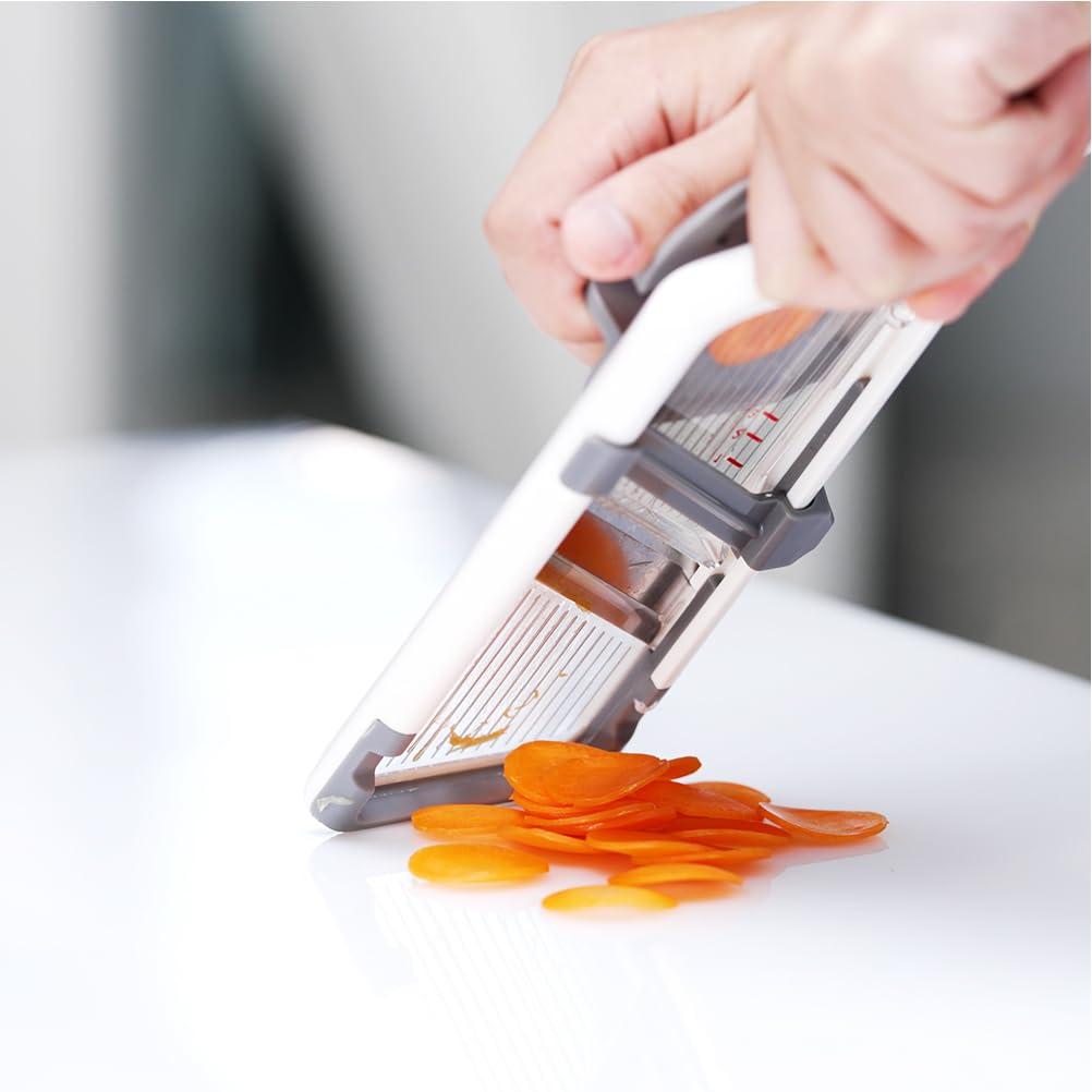 Versatile Handheld Mandoline Slicer - Adjustable Stainless Steel Blade, Ergonomic Grip, Enhanced Safety, Easy to Clean, Perfect for Quick and Precise Slicing of Fruits & Vegetables