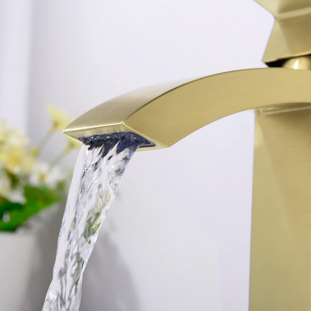 Brushed Gold Brass Single Handle Bathroom Faucet with Deck Plate