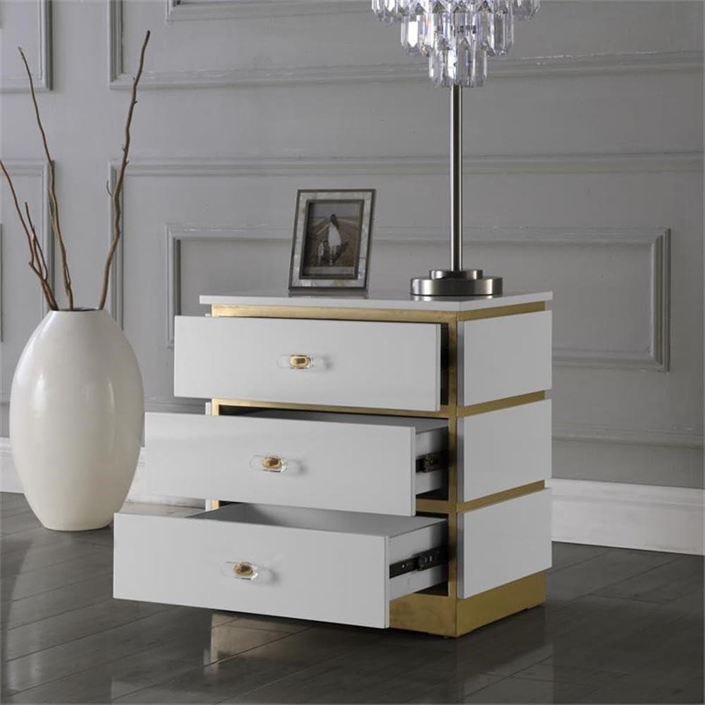 Meridian Furniture Esme Accent Table in White Lacquer/Gold