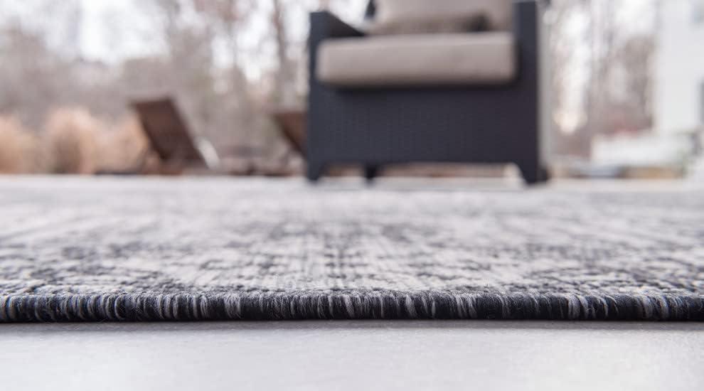 Unique Loom Outdoor Traditional Timeworn Geometric Woven Area Rug