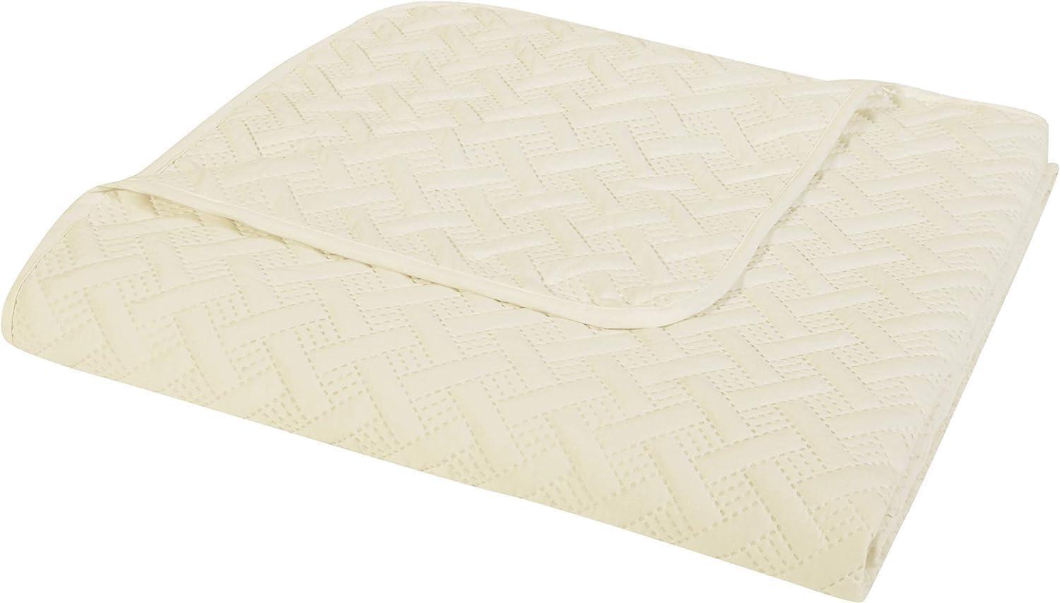 Nina Embossed Basketweave Quilt Set