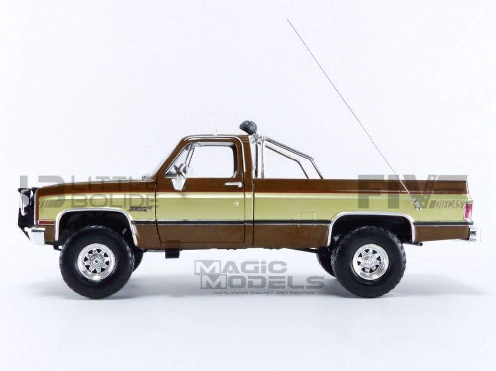 1982 GMC K-2500 Sierra Grande Pickup Truck Brown "The Fall Guy" (1981-1986) TV Series 1/18 Diecast Model Car by Greenlight