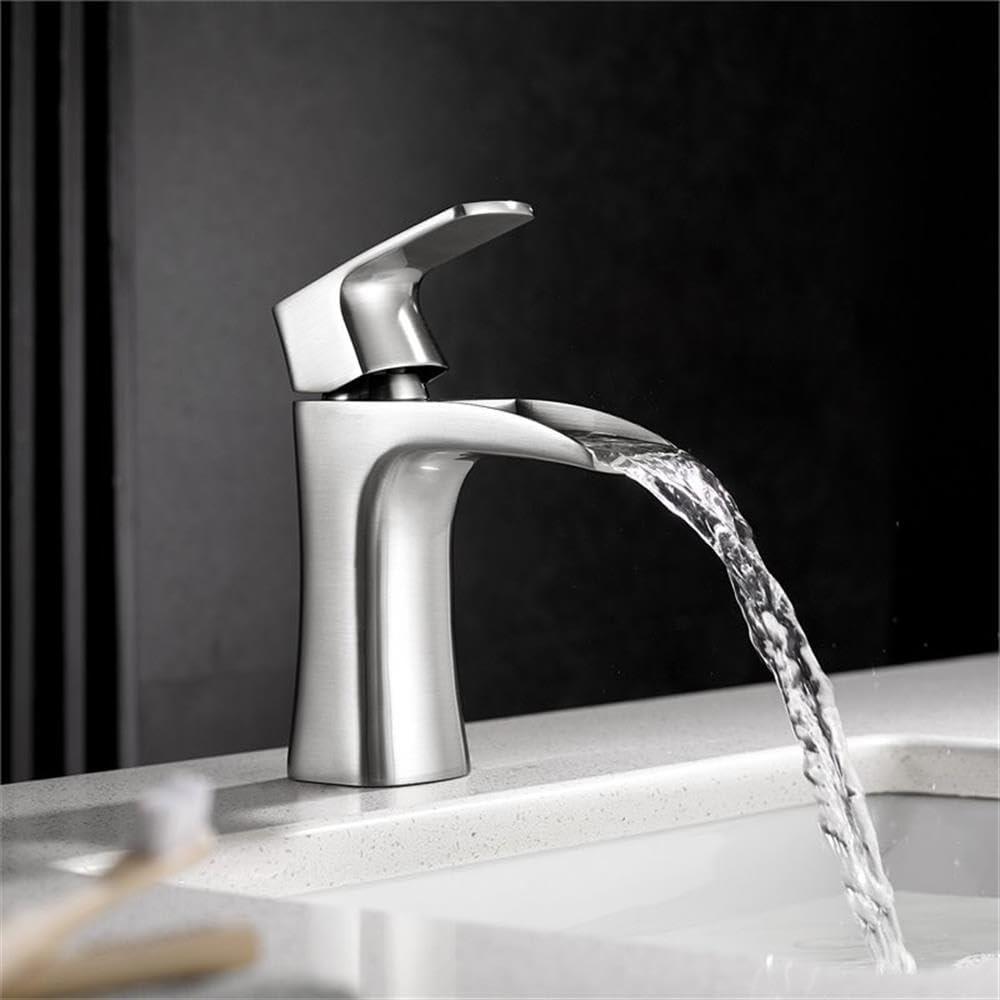 Vinnova Alessandra Single-Lever Vessel Bathroom Faucet in Satin Nickel