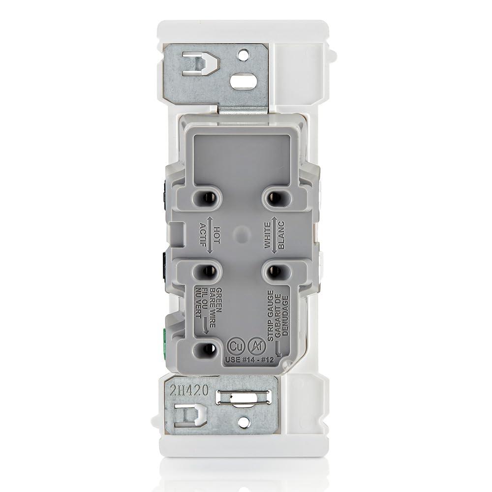 Leviton  Decora Edge 15A, 125 V Tamper Resistant Outlet 5-15 R, White