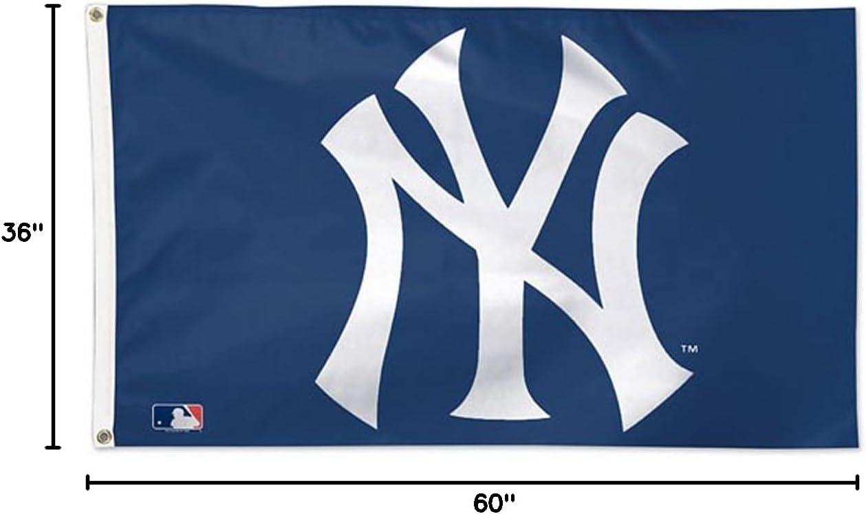 New York Yankees 3' x 5' Polyester Flag with Grommets