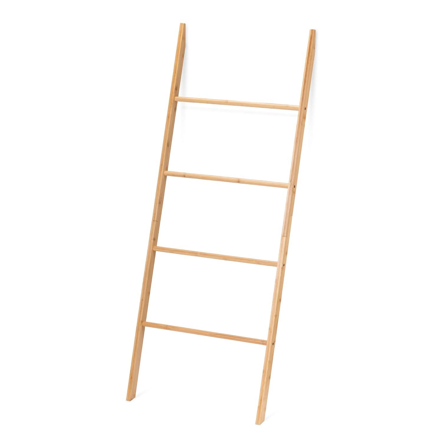 Navaris Bamboo Towel Ladder - Wood Rack for Towels, Clothes, Blankets - Wall Leaning Wooden Rack for Bathroom, Bedroom - 4-Tier Towel Holder Stand