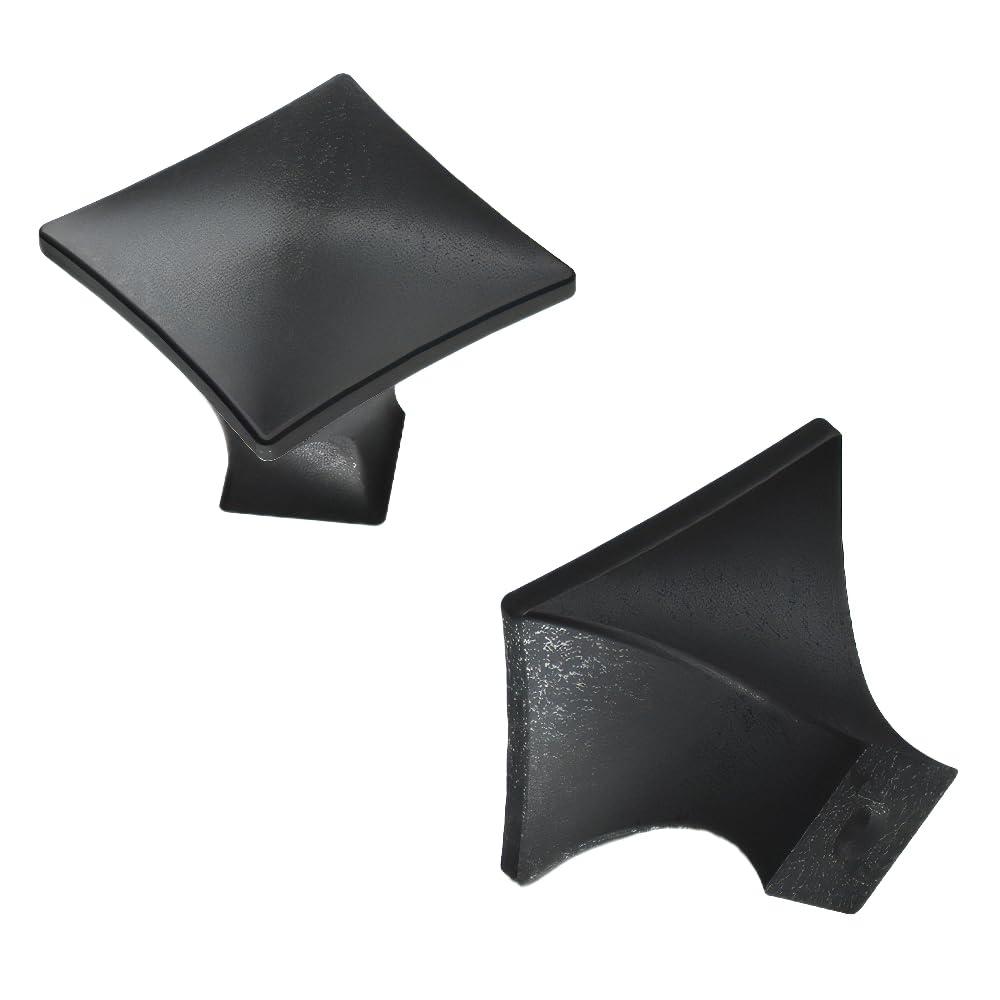 Twist 1 1/4" Length Square Knob