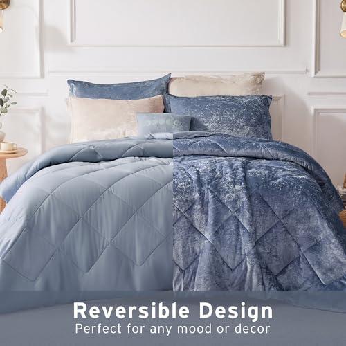 Felicia Crushed Velvet Quilted Duvet Set with Throw Pillow