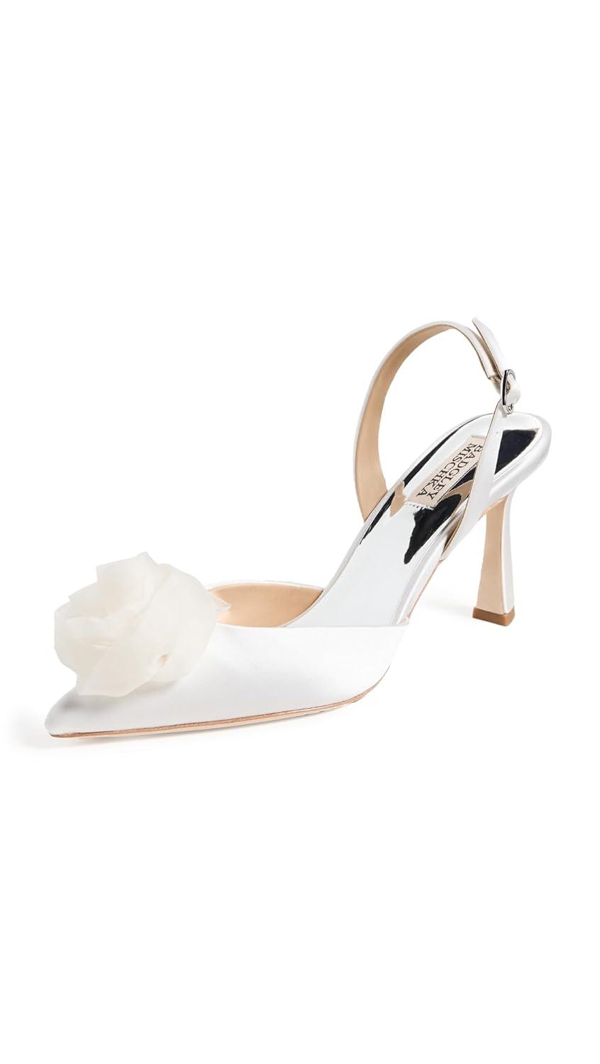 Badgley Mischka Women's CARLISE Pump, Soft White, 6.5