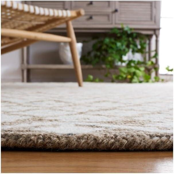 Hand-Tufted Elegance Beige & Sage Wool 3' x 5' Accent Rug