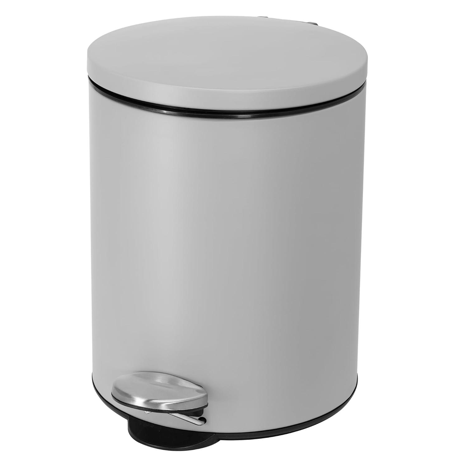 Round slow-close bathroom wastebin with premium pedal and lid (5L)