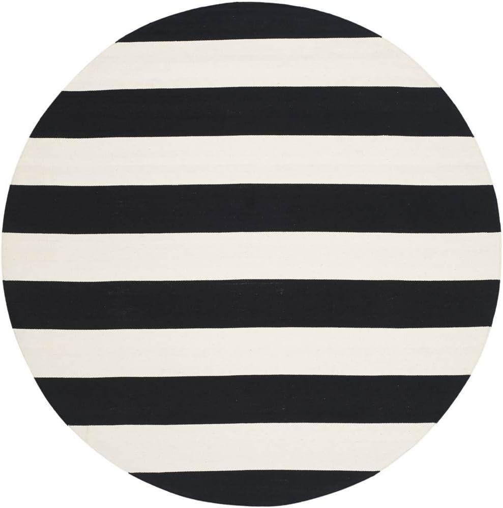 Montauk MTK712 Hand Woven Area Rug - Black/Ivory - 4' round - Safavieh.