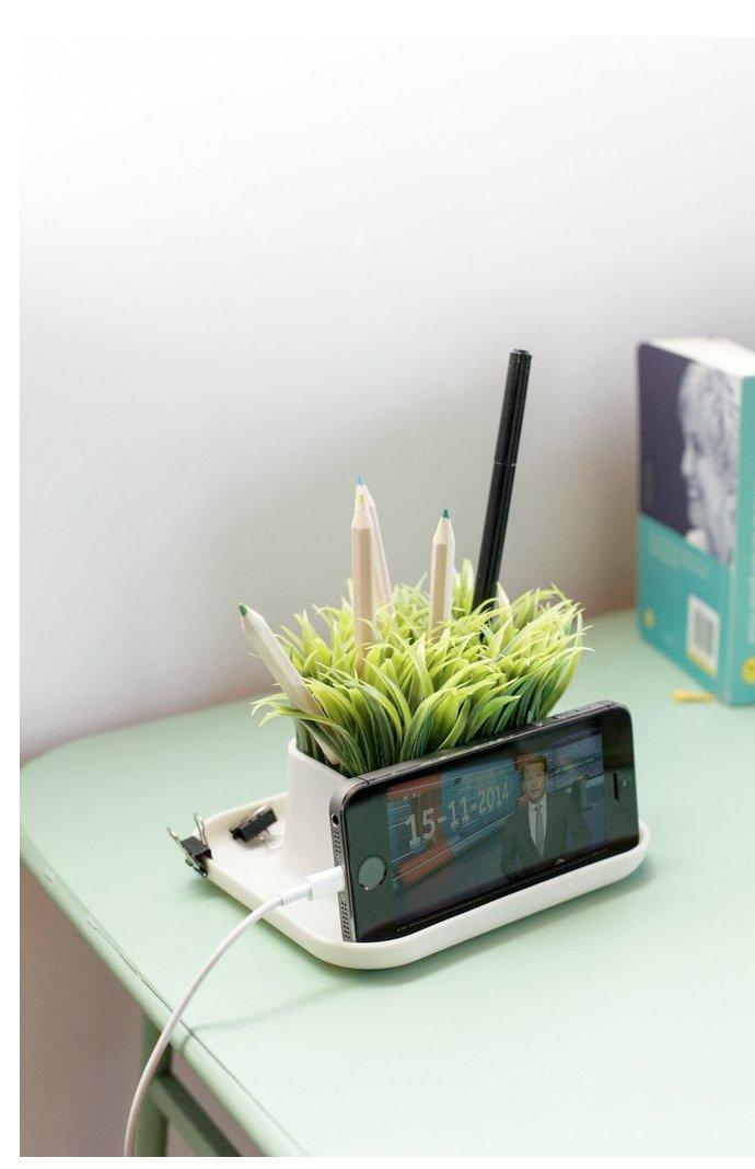 Beige Faux Grass Pen and Phone Stand with Tray