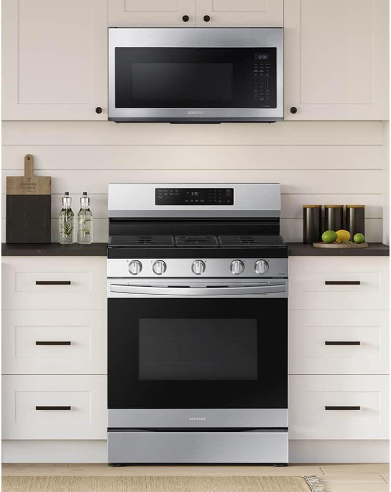 6.0 cu. ft. Smart Freestanding Gas Range with Integrated Griddle