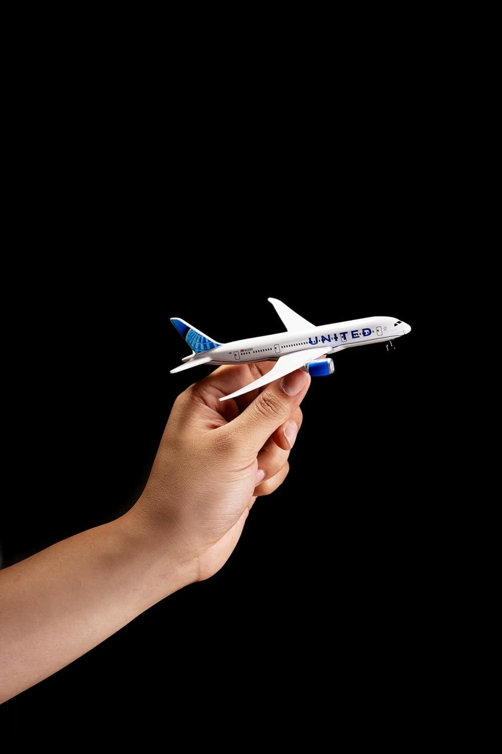 UNITED AIRLINES SINGLE PLANE