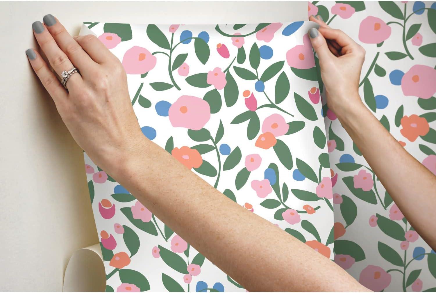 Kensington Peel & Stick Floral Roll