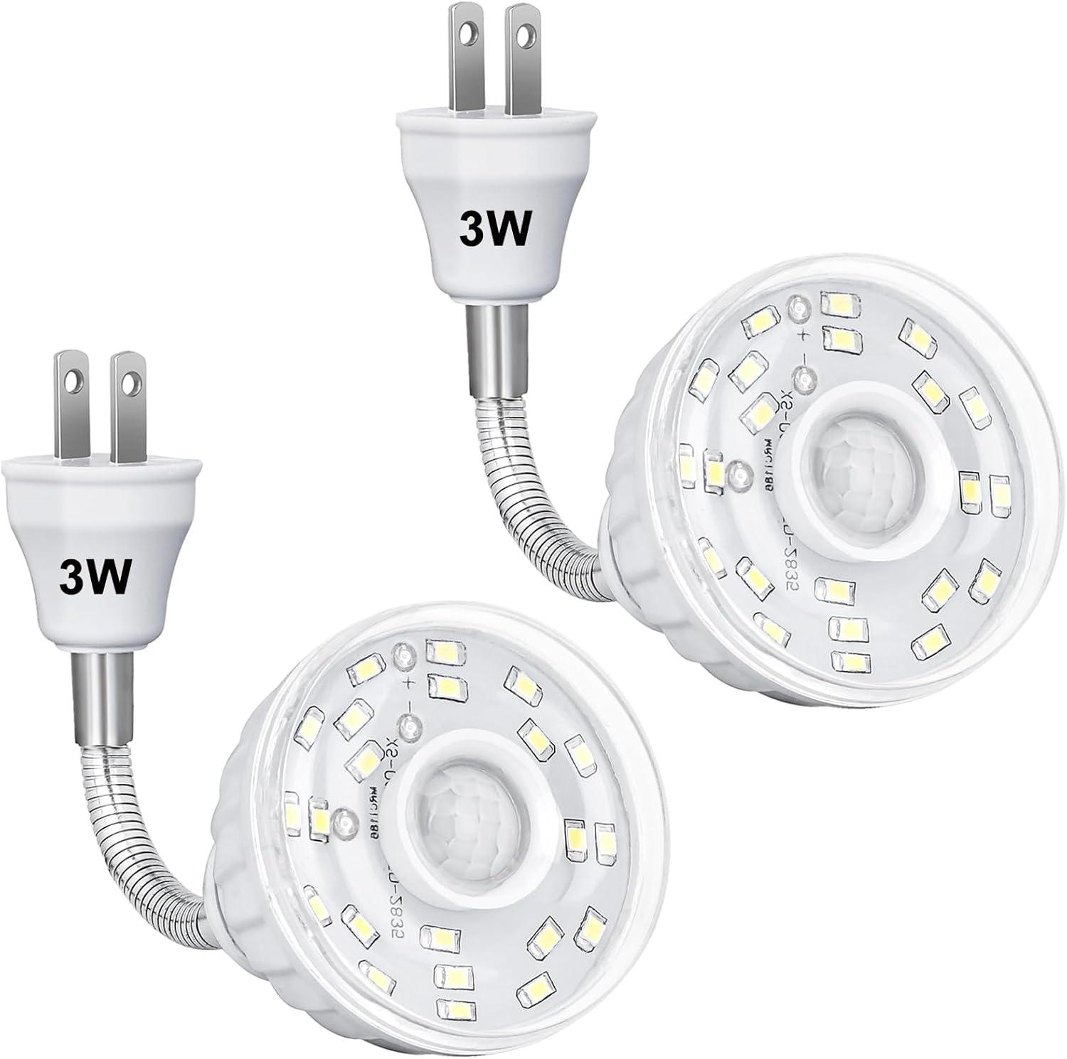 Plug in Motion Sensor Night Light Indoor, PIR Infrared Motion-Activated LED Night Light for AC Outlet,Dusk to Dawn Sensor Smartlight,360° Directional Rotating for Garage Stairway, 5W White