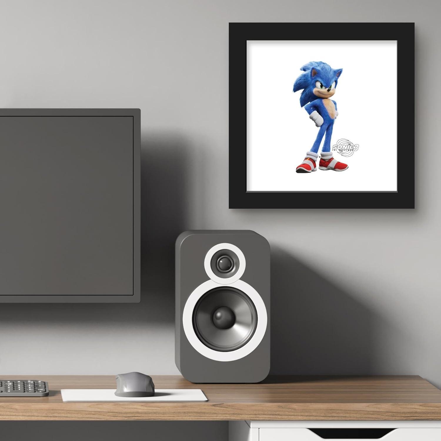 Gallery Pops Sonic the Hedgehog 3 - Sonic Character Wall Art, Black Framed Version, 12" x 12"