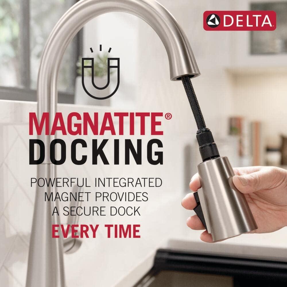 Modern Deck-Mounted Pull-Out Spray Faucet in Stainless Steel and Bronze