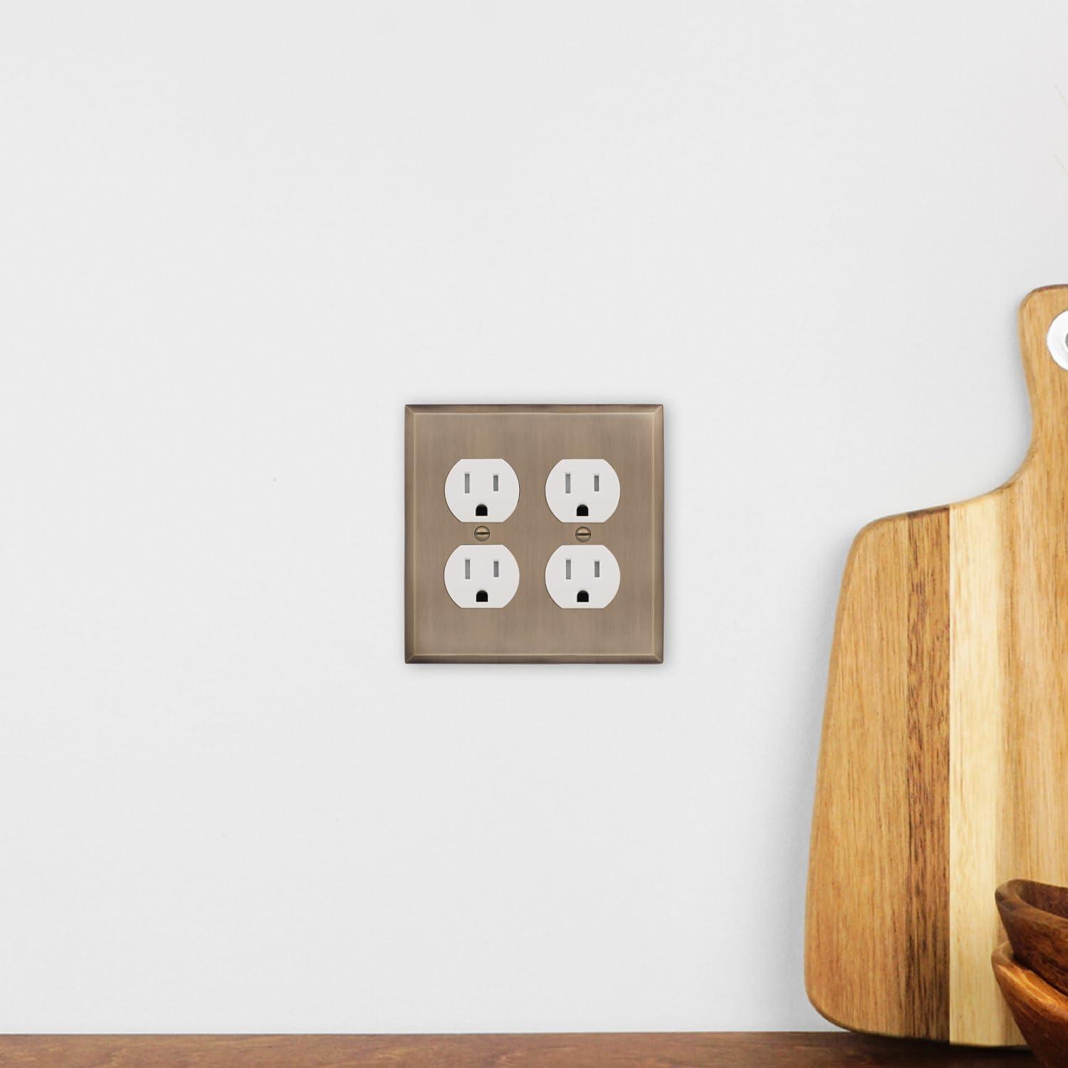 New York 2-Gang Duplex Outlet Wall Plate