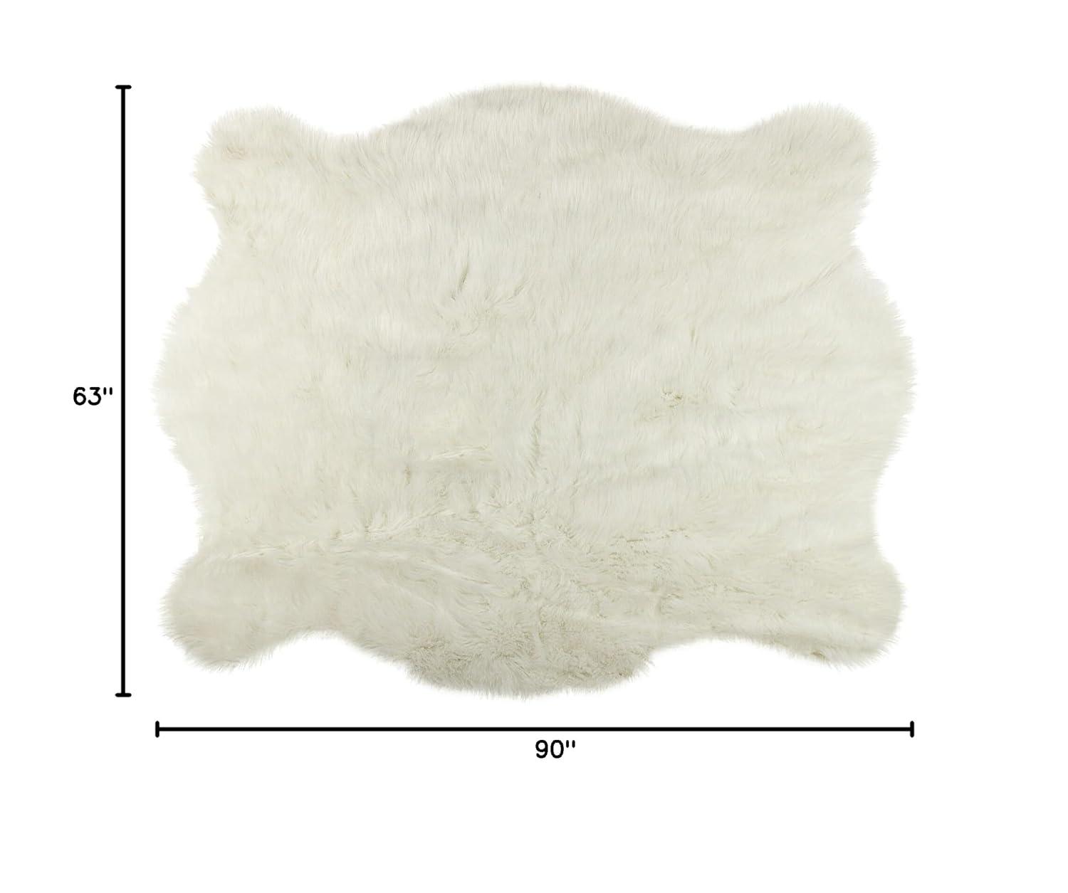 Luxe Classic Faux Hide Rug | Polar bear | 5.25'x7.5'