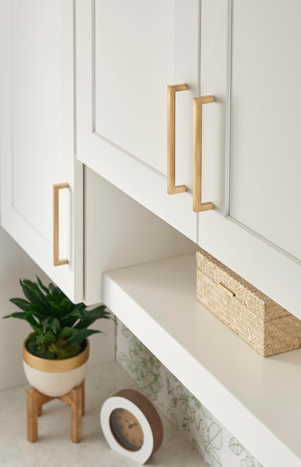 Stanton 3 4/5" Center to Center Bar Pull