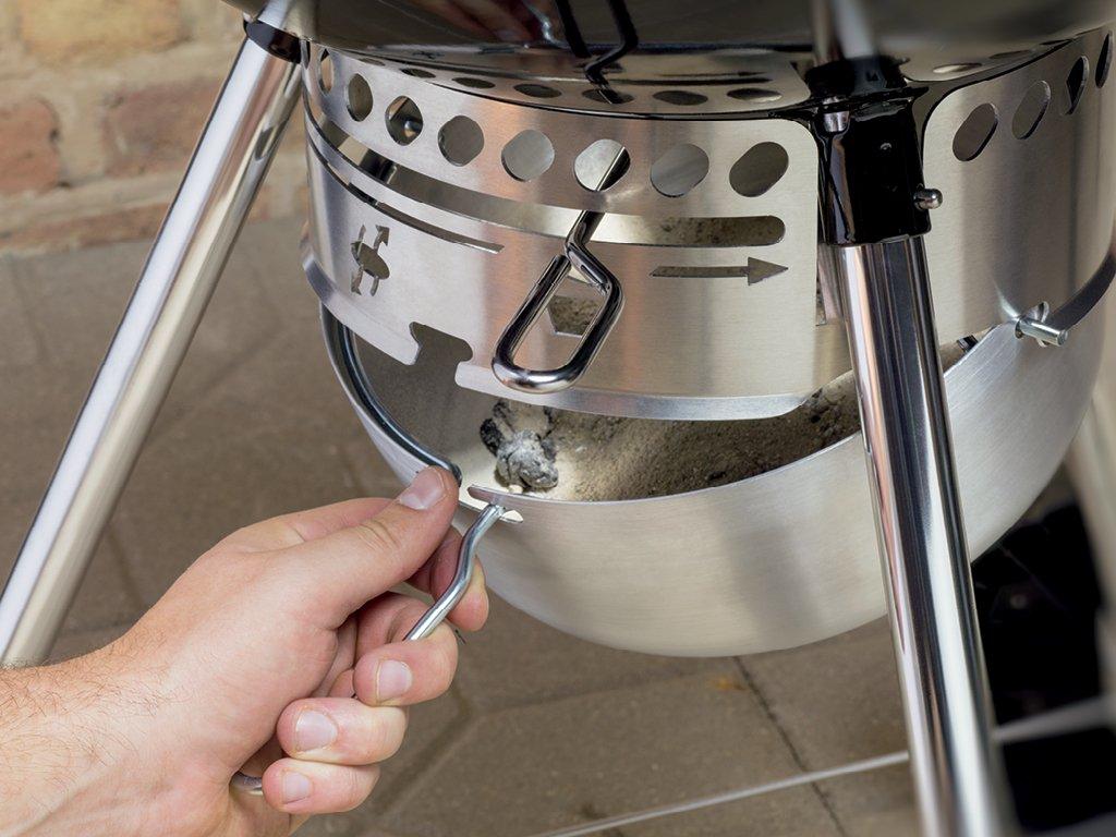 Weber Original Kettle Premium Charcoal Grill 22"