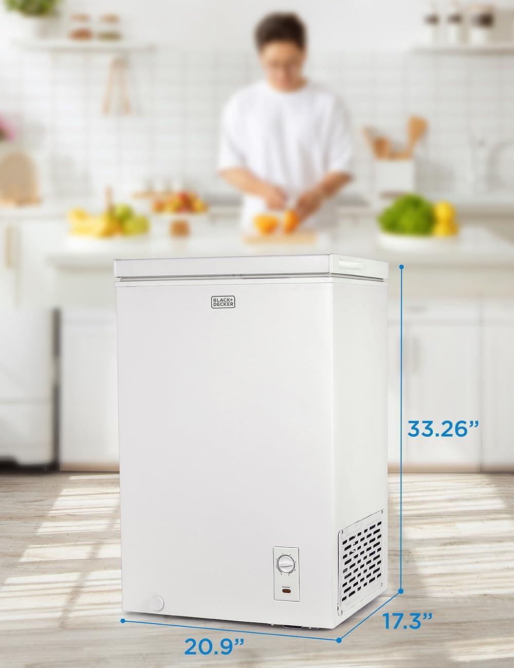 BLACK+DECKER BCFK Series BLACK+DECKER 2.7 Cu. Ft. Compact Chest Freezer, Deep Freezer Holds Up To 94.5 Lbs. of Frozen Food BCFK276