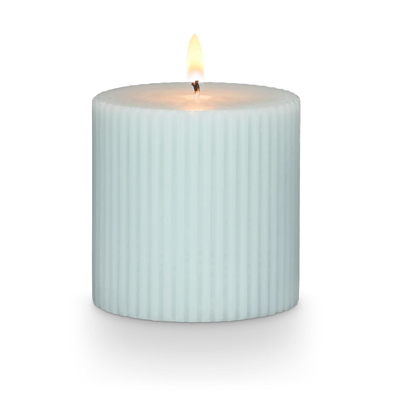 ILLUME Beautifully Done Medium Fragranced Pillar Candle, Blackberry Absinthe