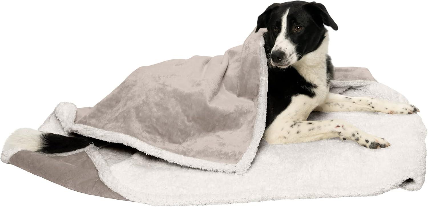 FurHaven Snuggly & Warm Soft-Edge Warming Waterproof Blanket